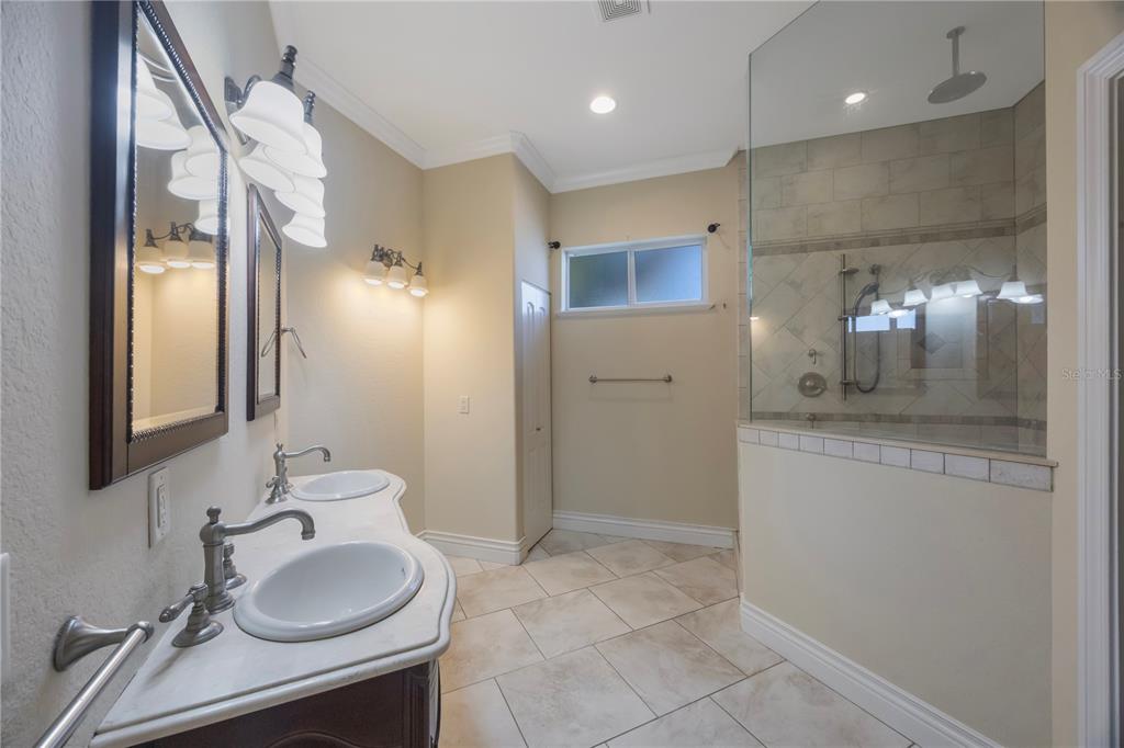 736 Pruitt Drive Madeira Beach, FL 33708 - Photo 24 of 40