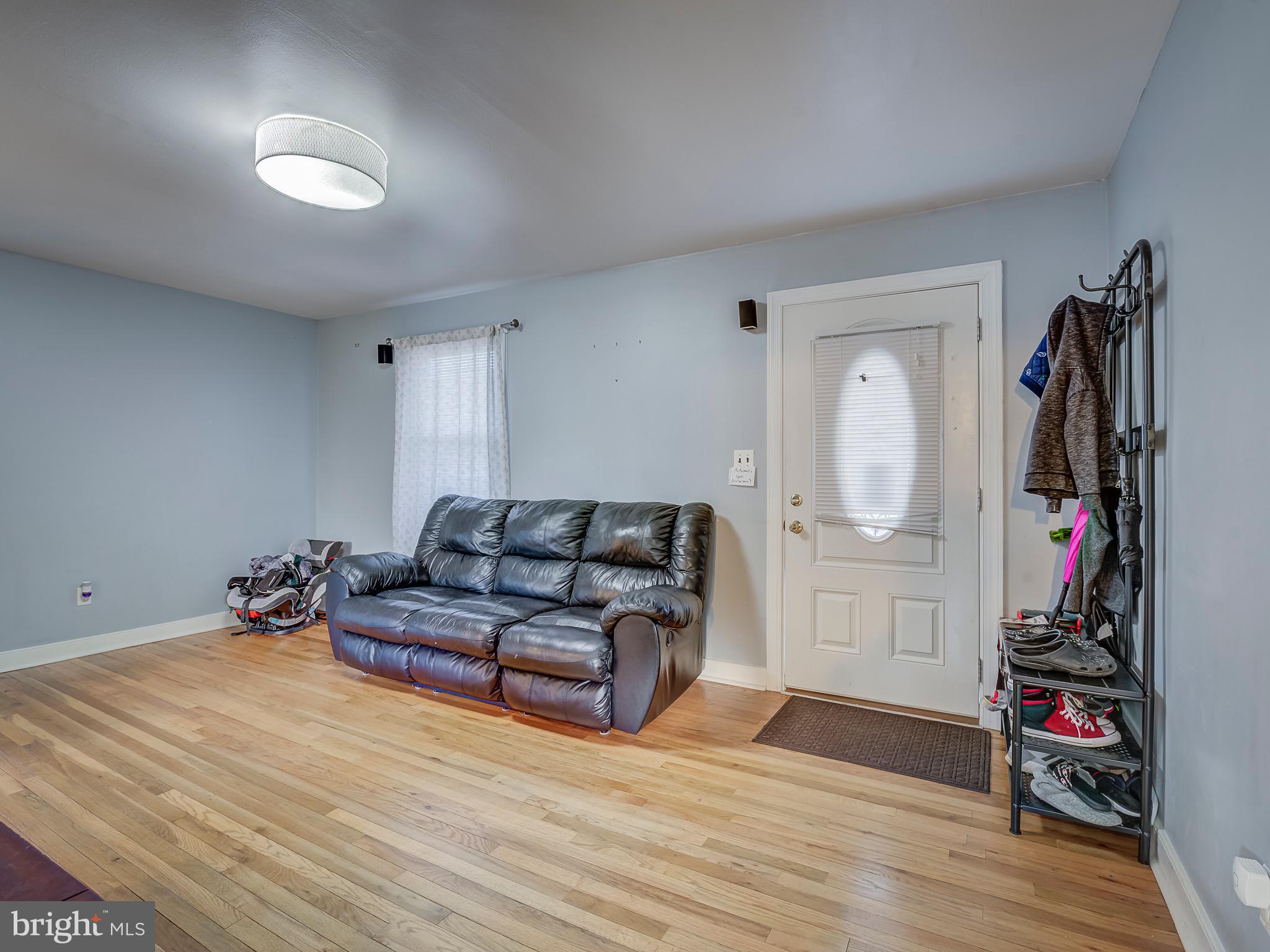 2814 Lindell Street Silver Spring, MD 20902 - Photo 13 of 60