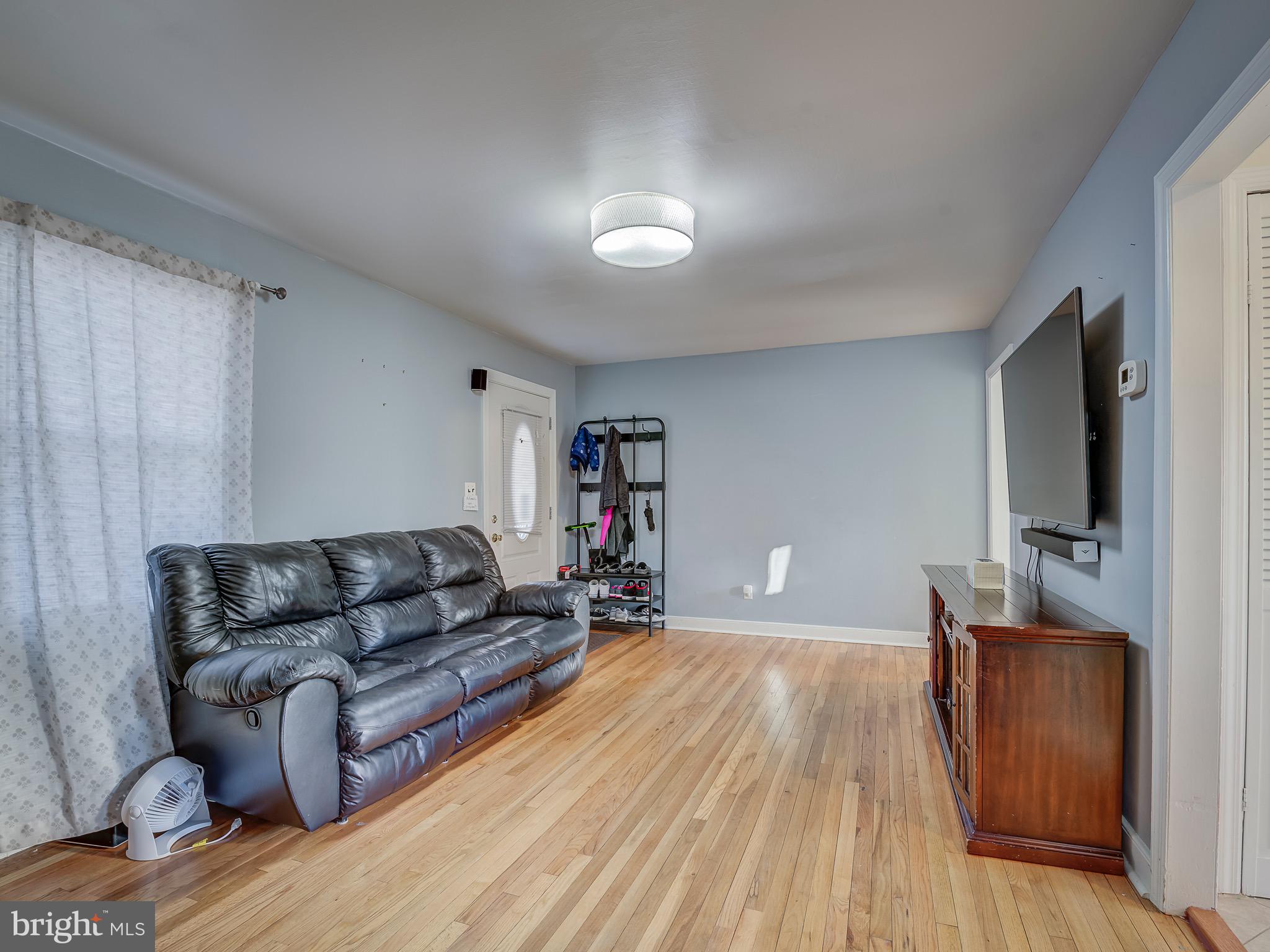 2814 Lindell Street Silver Spring, MD 20902 - Photo 16 of 60