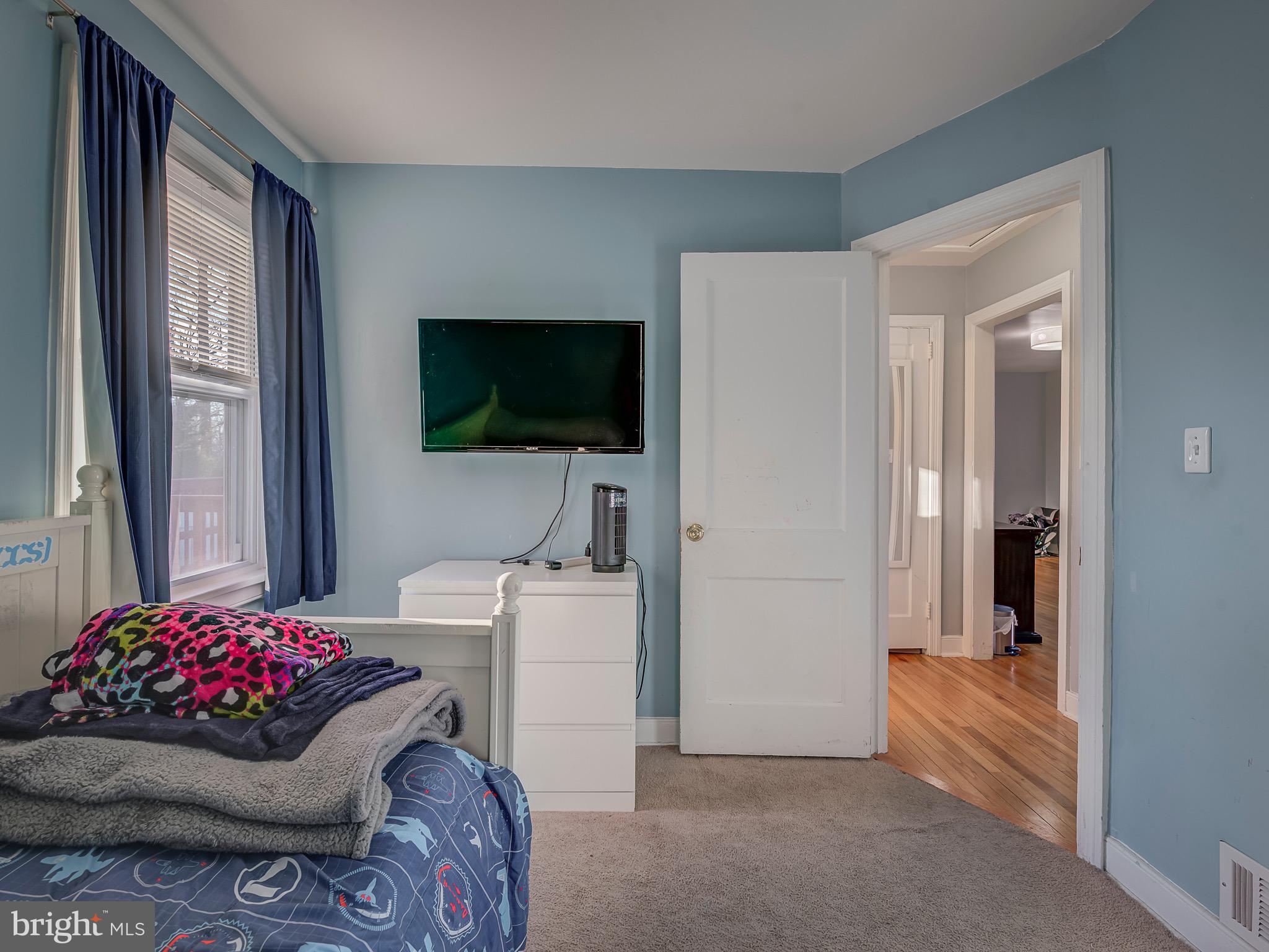 2814 Lindell Street Silver Spring, MD 20902 - Photo 10 of 60