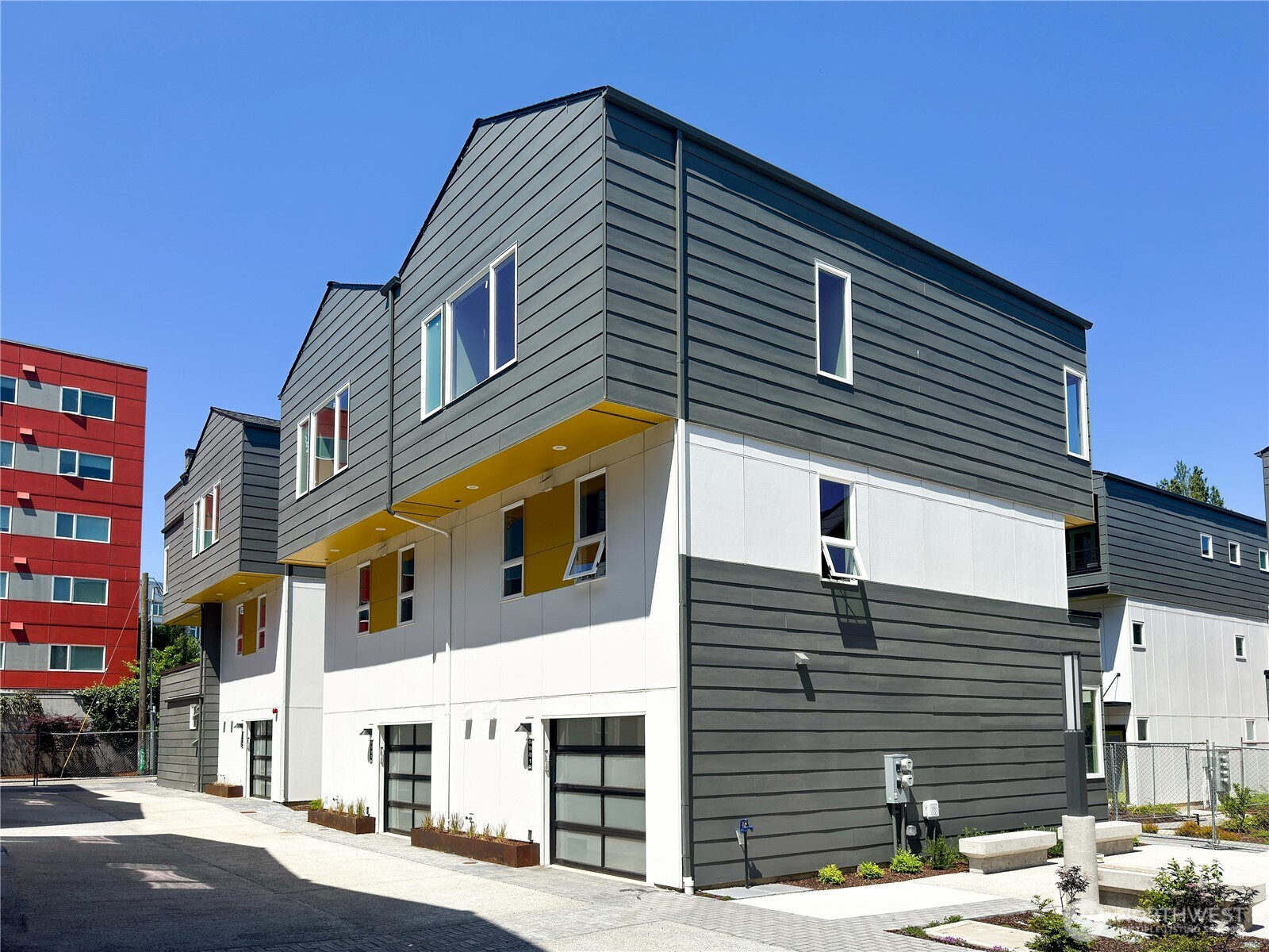 6945 42nd Avenue South Seattle, WA 98118 - Photo 15 of 17