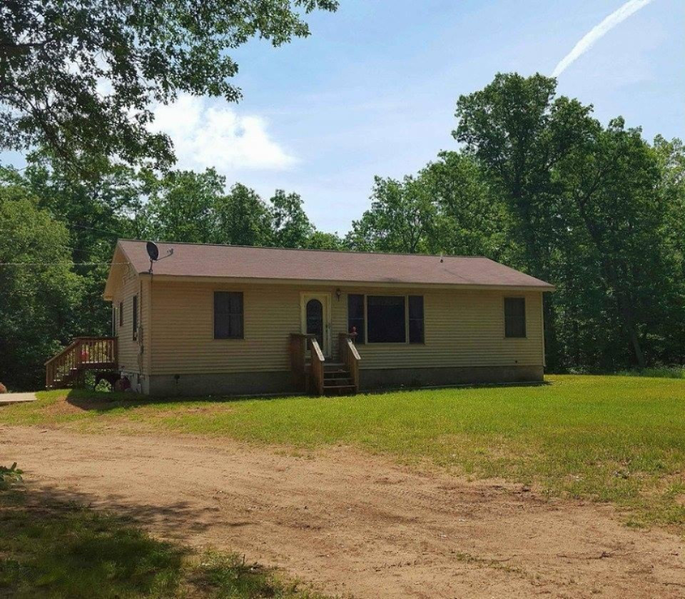 8176 South 116th Avenue Rothbury, MI 49452 - Photo 16 of 17 10682117_10155726564500158_1433305922_n
