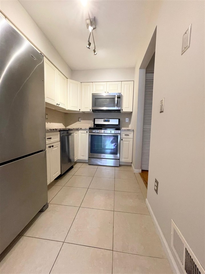 24 Bergen Ridge Road, Unit 3 North Bergen, NJ 07047 - Photo 3 of 8