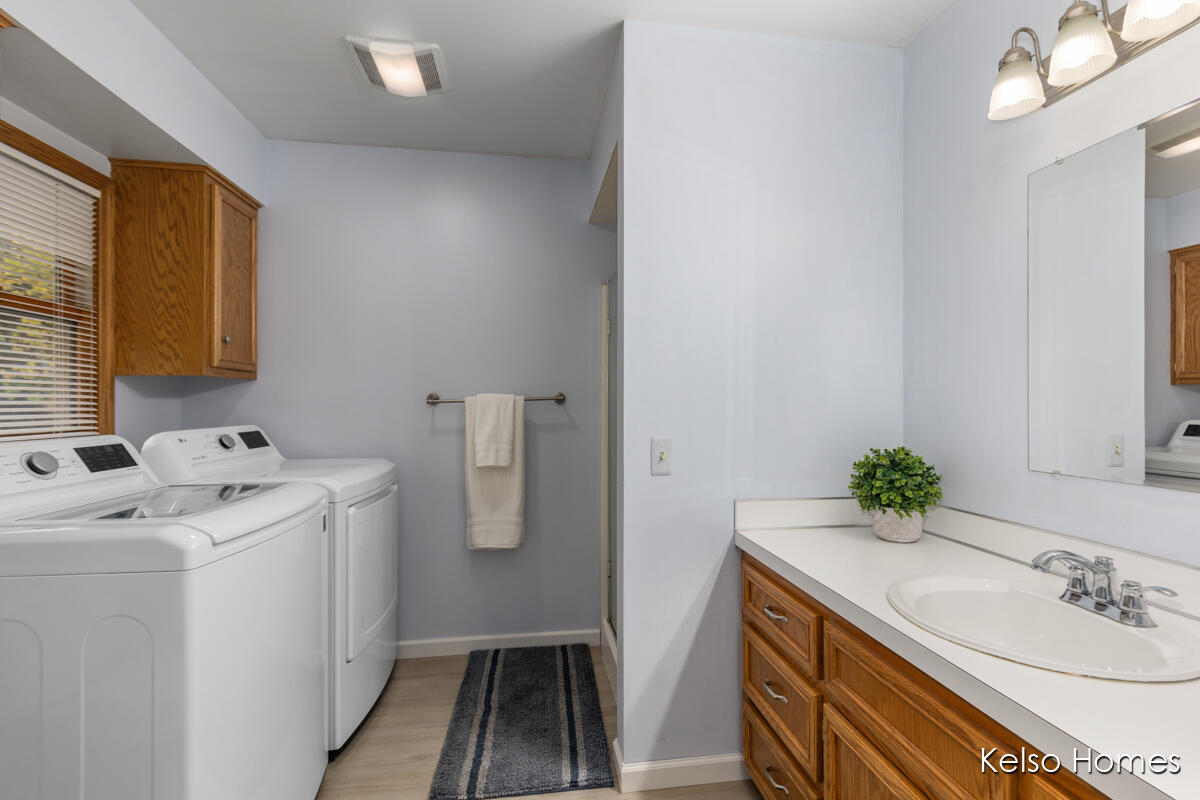 1837 Cedarbrook Drive Jenison, MI 49428 - Photo 15 of 26 IMG_1013