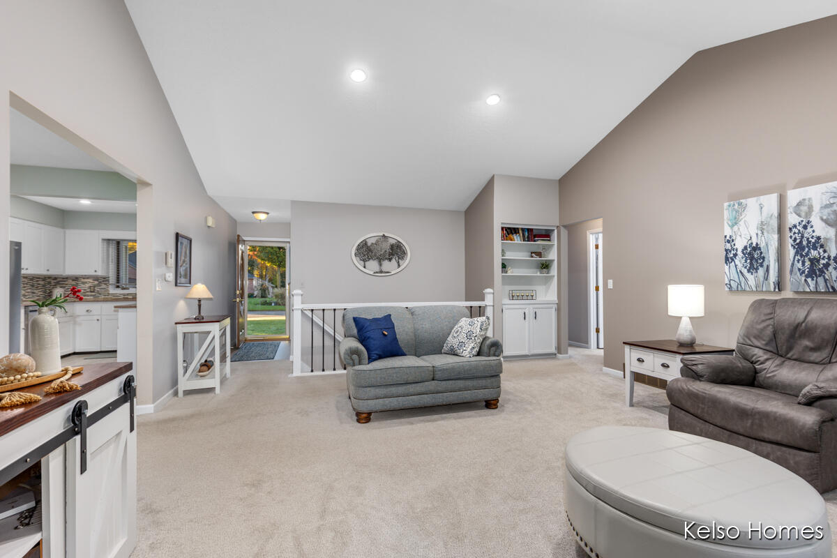 1837 Cedarbrook Drive Jenison, MI 49428 - Photo 5 of 26 IMG_1003