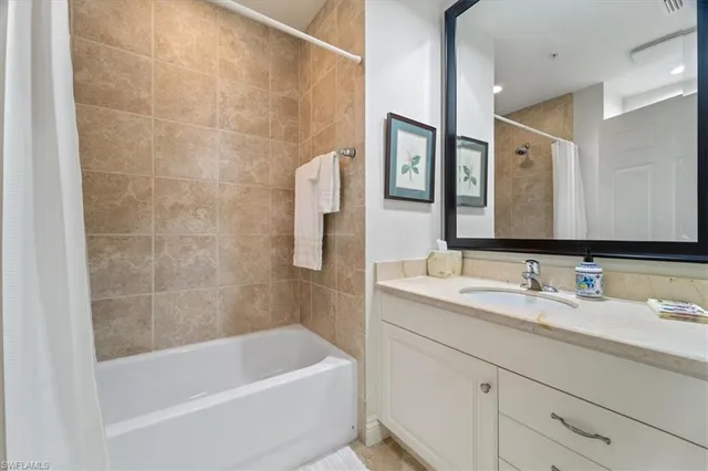 $299,999 | 5068 Annunciation Circle, Unit 4302, Immokalee, FL 34142