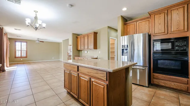 $3,095 | 7015 West Southgate Avenue, Phoenix, AZ 85043