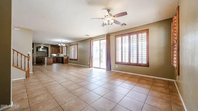 $3,095 | 7015 West Southgate Avenue, Phoenix, AZ 85043