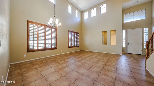 $3,095 | 7015 West Southgate Avenue, Phoenix, AZ 85043