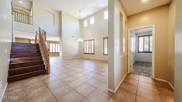 $3,095 | 7015 West Southgate Avenue, Phoenix, AZ 85043