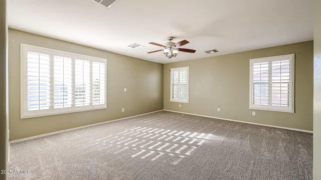 $3,095 | 7015 West Southgate Avenue, Phoenix, AZ 85043