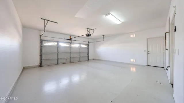 $3,095 | 7015 West Southgate Avenue, Phoenix, AZ 85043