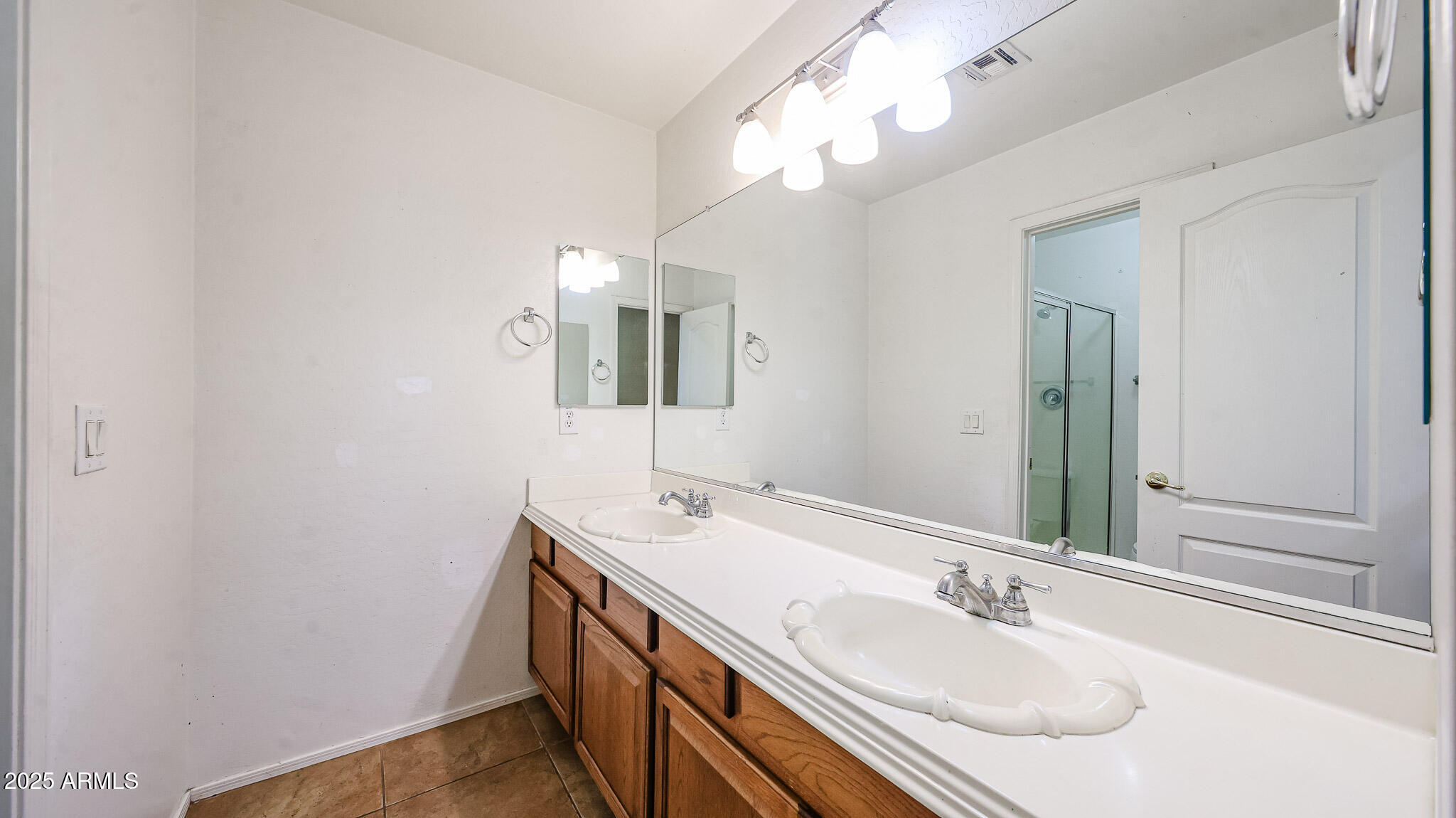 7015 West Southgate Avenue Phoenix, AZ 85043 - Photo 42 of 55 B (38)