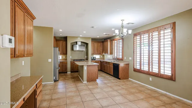 $3,095 | 7015 West Southgate Avenue, Phoenix, AZ 85043