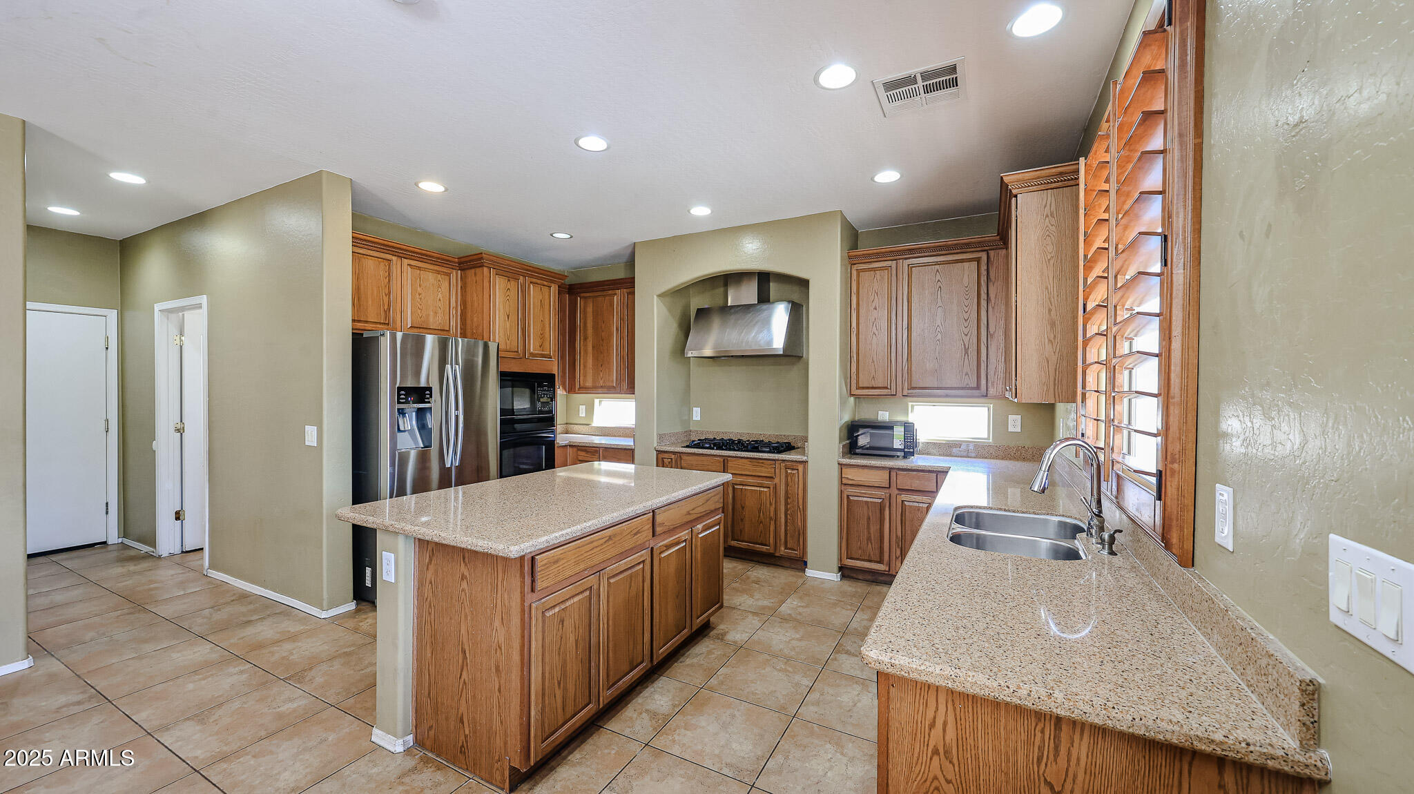 7015 West Southgate Avenue Phoenix, AZ 85043 - Photo 9 of 55 B (4)