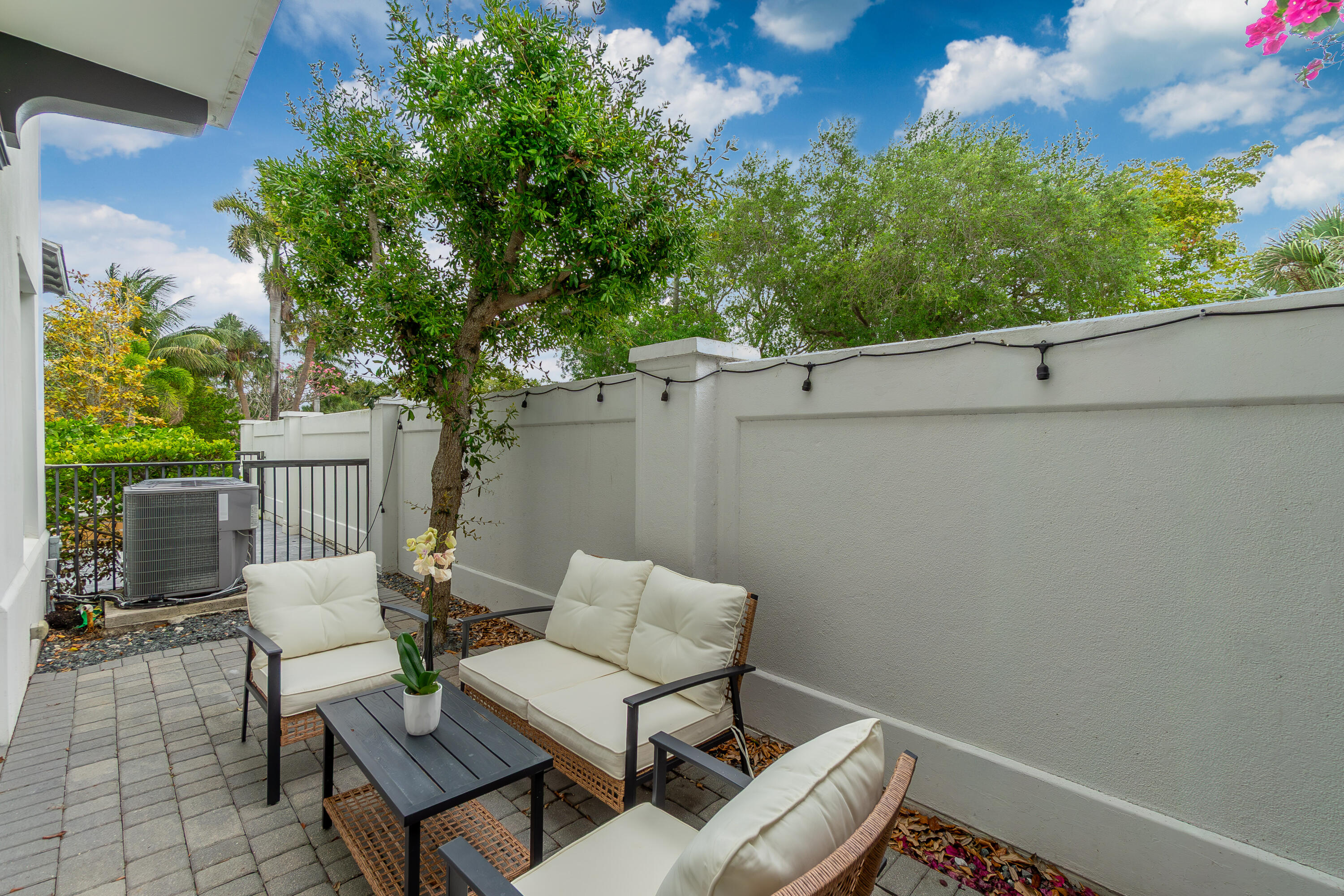 918 St George Boulevard Delray Beach, FL 33483 - Photo 13 of 36 DSC02823