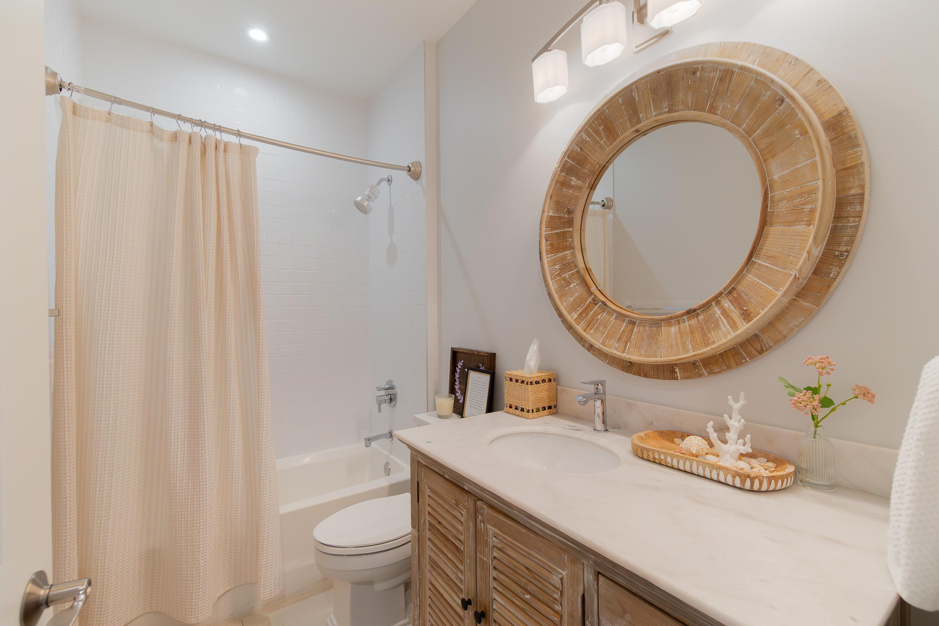 918 St George Boulevard Delray Beach, FL 33483 - Photo 27 of 36 DSC02750