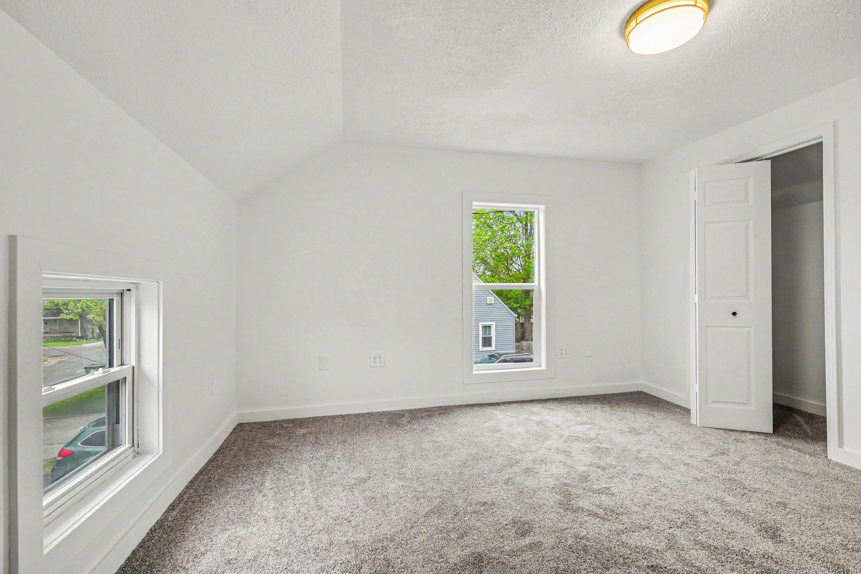 413 South Front Street Belding, MI 48809 - Photo 16 of 31 018_file_1715