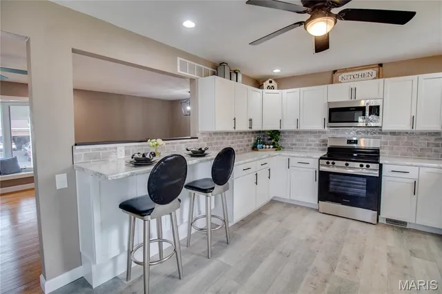 $225,000 | 321 Mercury Drive, Godfrey, IL 62035