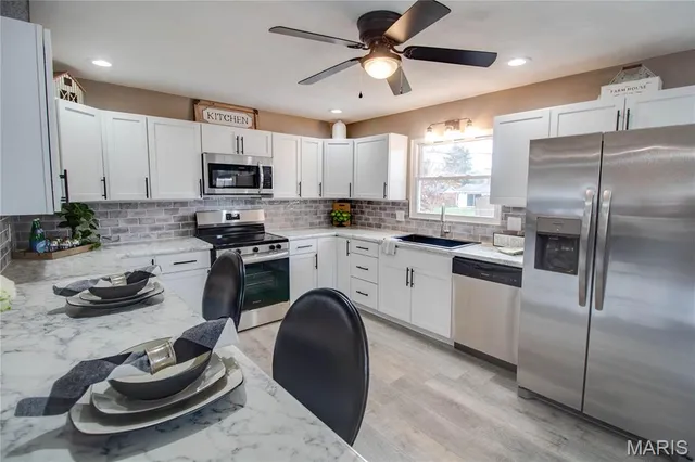 $225,000 | 321 Mercury Drive, Godfrey, IL 62035