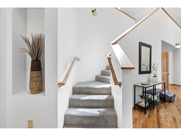 $795,000 | 7210 Northwest Grandview Drive, Corvallis, OR 97330