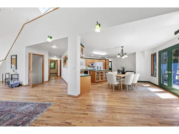 $795,000 | 7210 Northwest Grandview Drive, Corvallis, OR 97330