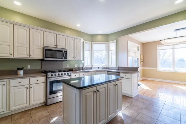 $625,000 | 12027 Sycamore Lakes Court, Fort Wayne, IN 46814