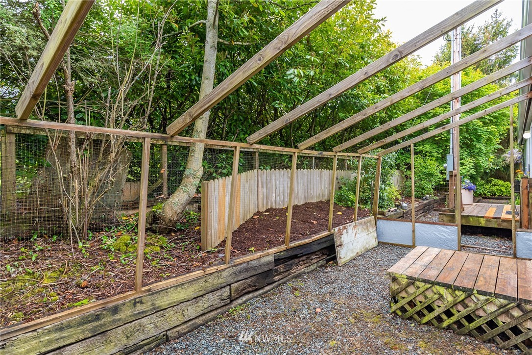 1428 North View Road Oak Harbor, WA 98277 - Photo 17 of 32 Gallery Image 17