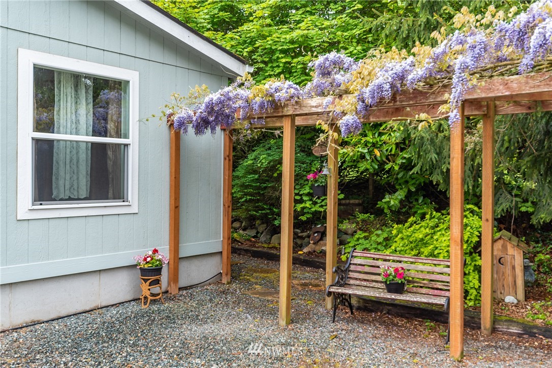1428 North View Road Oak Harbor, WA 98277 - Photo 3 of 32 Gallery Image 3