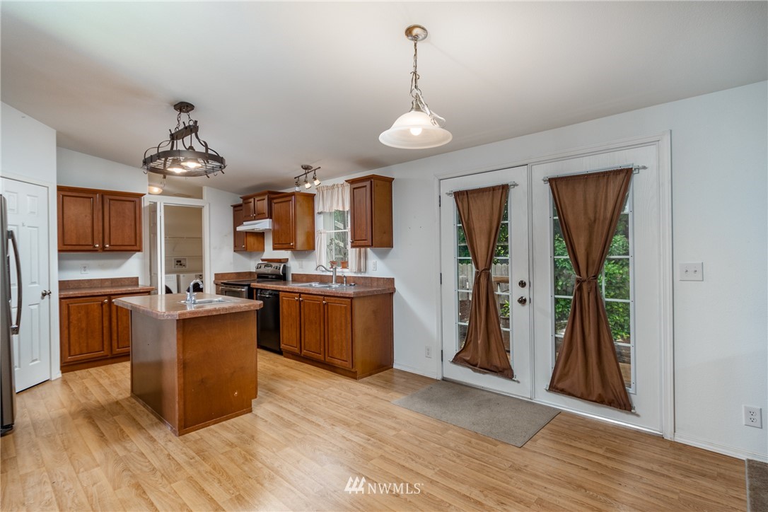 1428 North View Road Oak Harbor, WA 98277 - Photo 6 of 32 Gallery Image 6