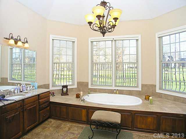 183 Evening Shadow Road Lake Wylie, SC 29710 - Photo 10 of 16 Gallery Image 10
