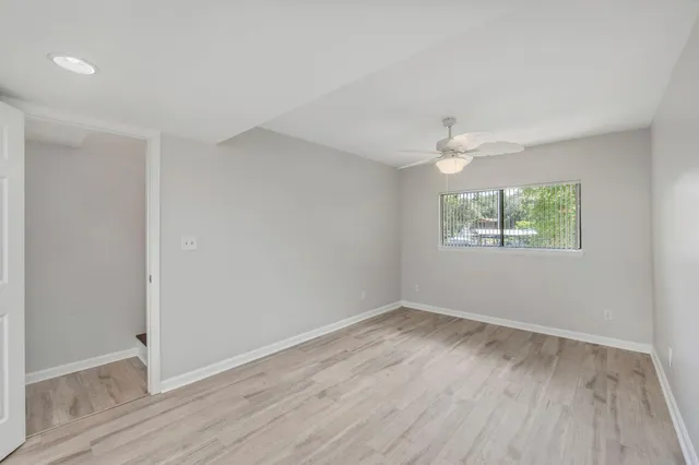 $2,600 | 200 White Street, Unit 22, Niceville, FL 32578