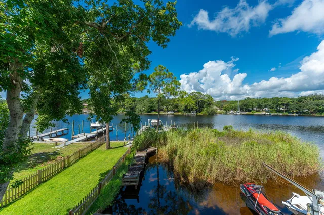 $2,600 | 200 White Street, Unit 22, Niceville, FL 32578