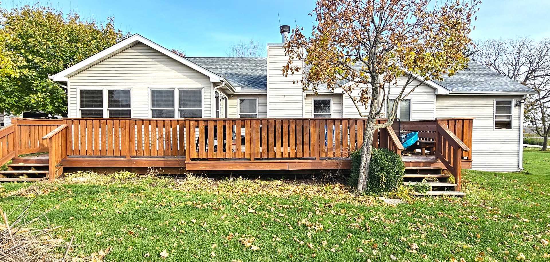 22116 Southwest Frontage Road Shorewood, IL 60404 - Photo 6 of 35 a front view of a house with garden