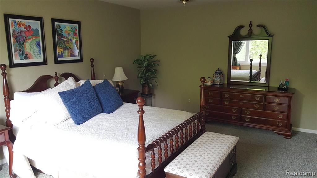 133 Saxon Court Rochester Hills, MI 48307 - Photo 23 of 42