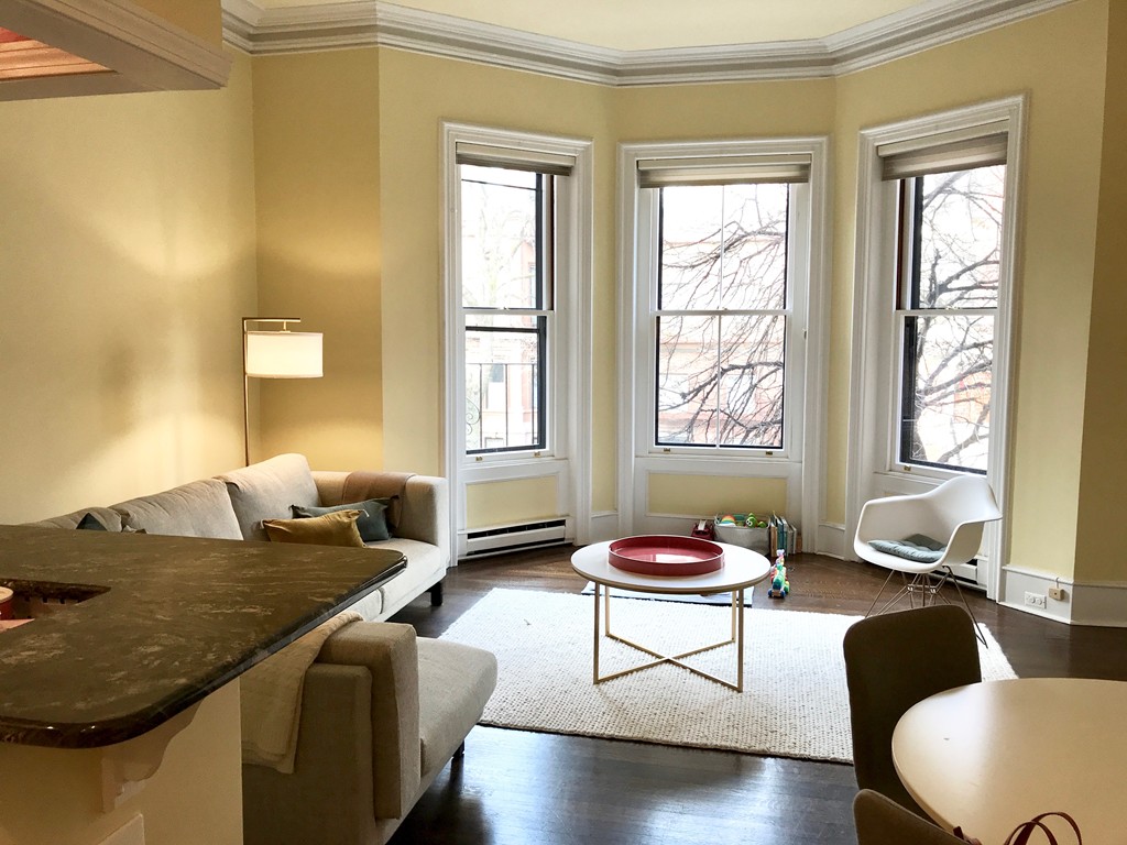 241 Beacon Street, Unit 3 Boston, MA 02116 - Photo 2 of 17 a living room with furniture and window