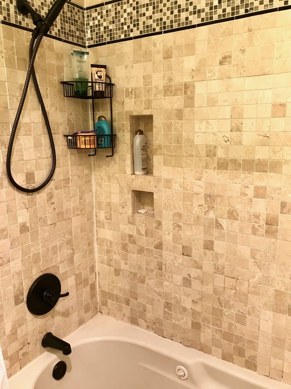 241 Beacon Street, Unit 3 Boston, MA 02116 - Photo 10 of 17 a bathroom with a sink