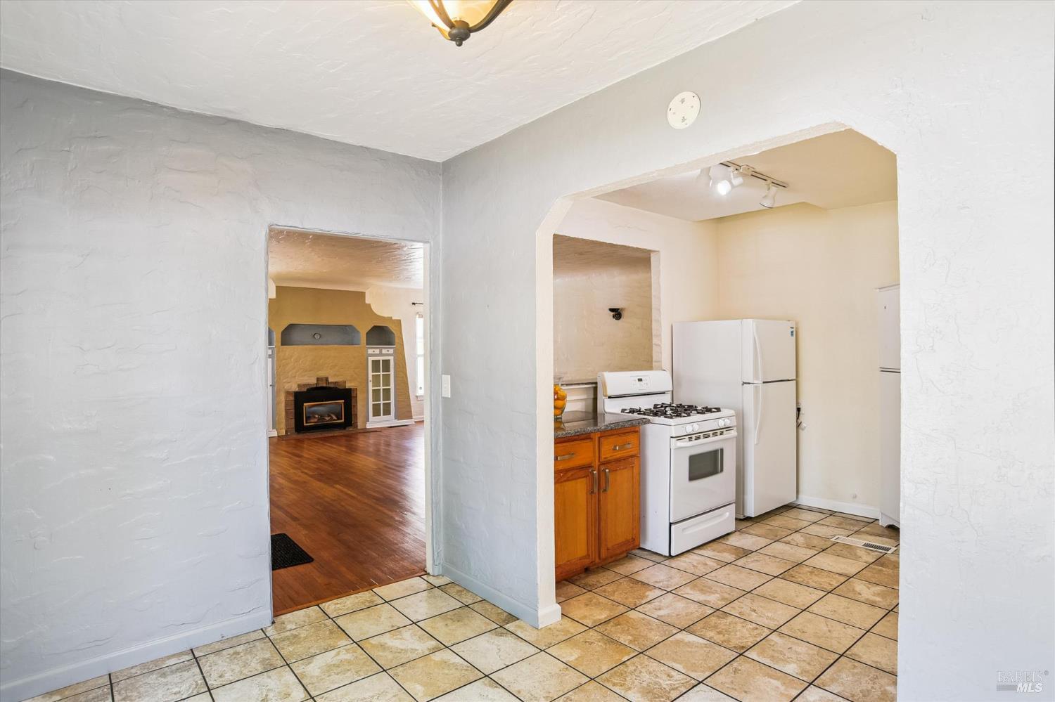 853 Benicia Road Vallejo, CA 94591 - Photo 13 of 30