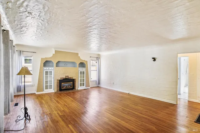 $398,000 | 853 Benicia Road, Vallejo, CA 94591