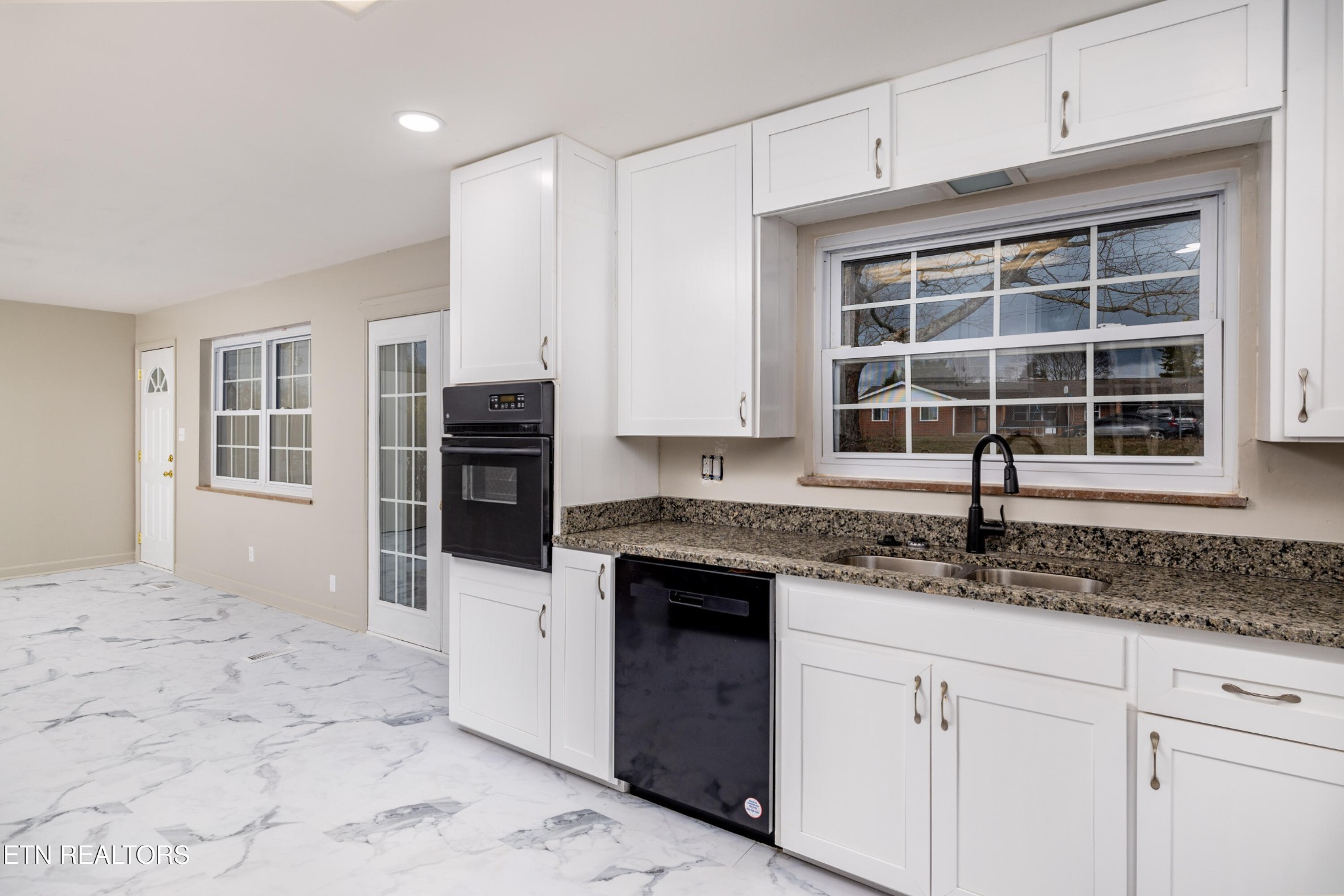 107 Mesa Road Maryville, TN 37804 - Photo 7 of 23 Gallery Image 7