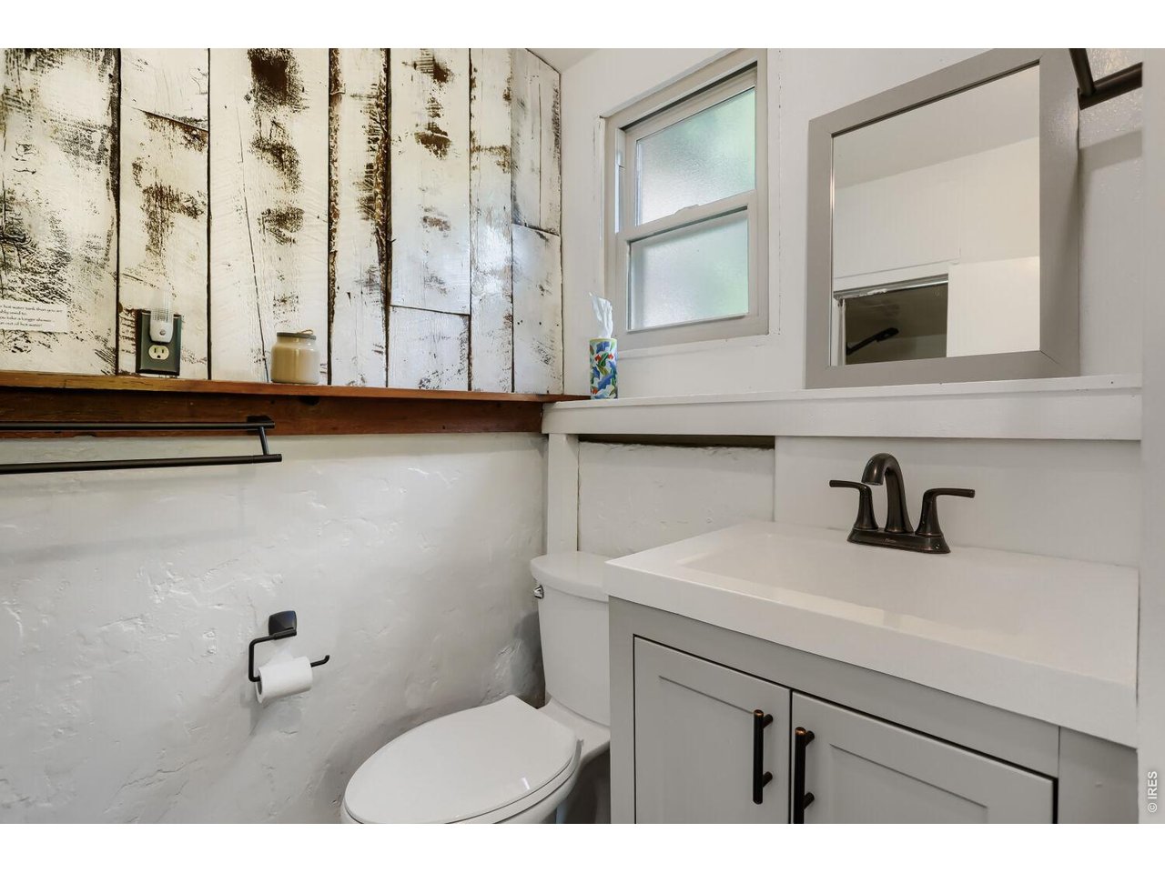 279 Switzerland Park Road Boulder, CO 80302 - Photo 16 of 23 2ND BATH IN GUEST HOUSE