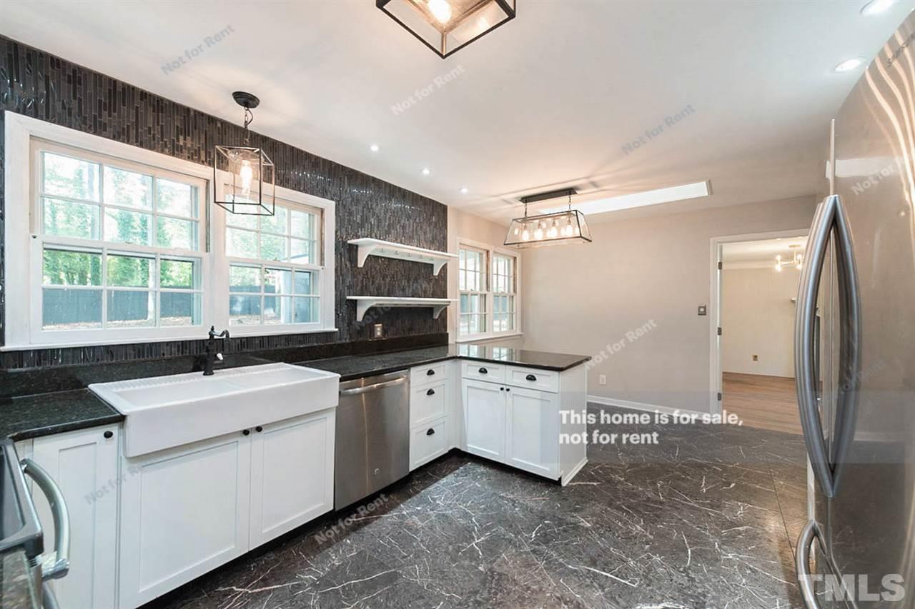 604 Dartmouth Road Raleigh, NC 27609 - Photo 6 of 26