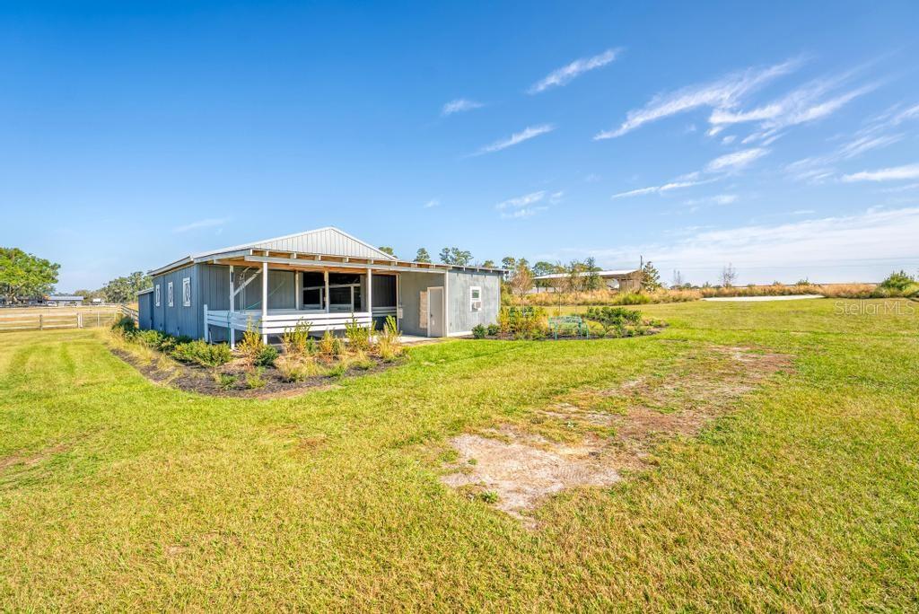 15305 Northwest 112th Place Road Morriston, FL 32668 - Photo 11 of 95 Gallery Image 11