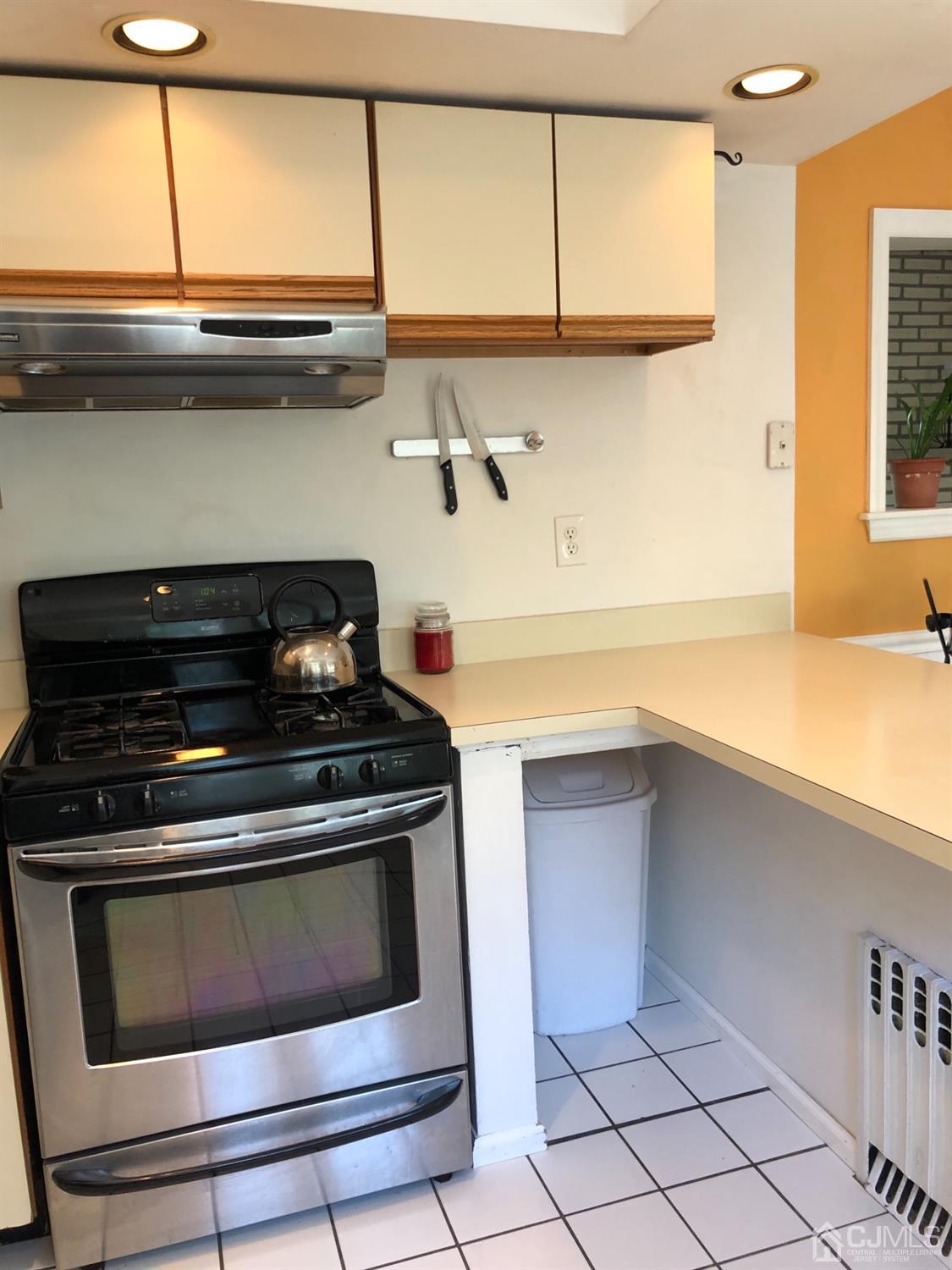 918 River Road Piscataway, NJ 08854 - Photo 10 of 23 Gallery Image 10