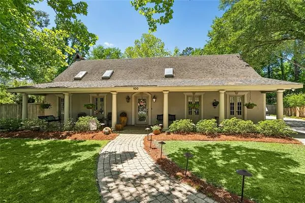 $514,999 | 100 Talisheek Place, Mandeville, LA 70471