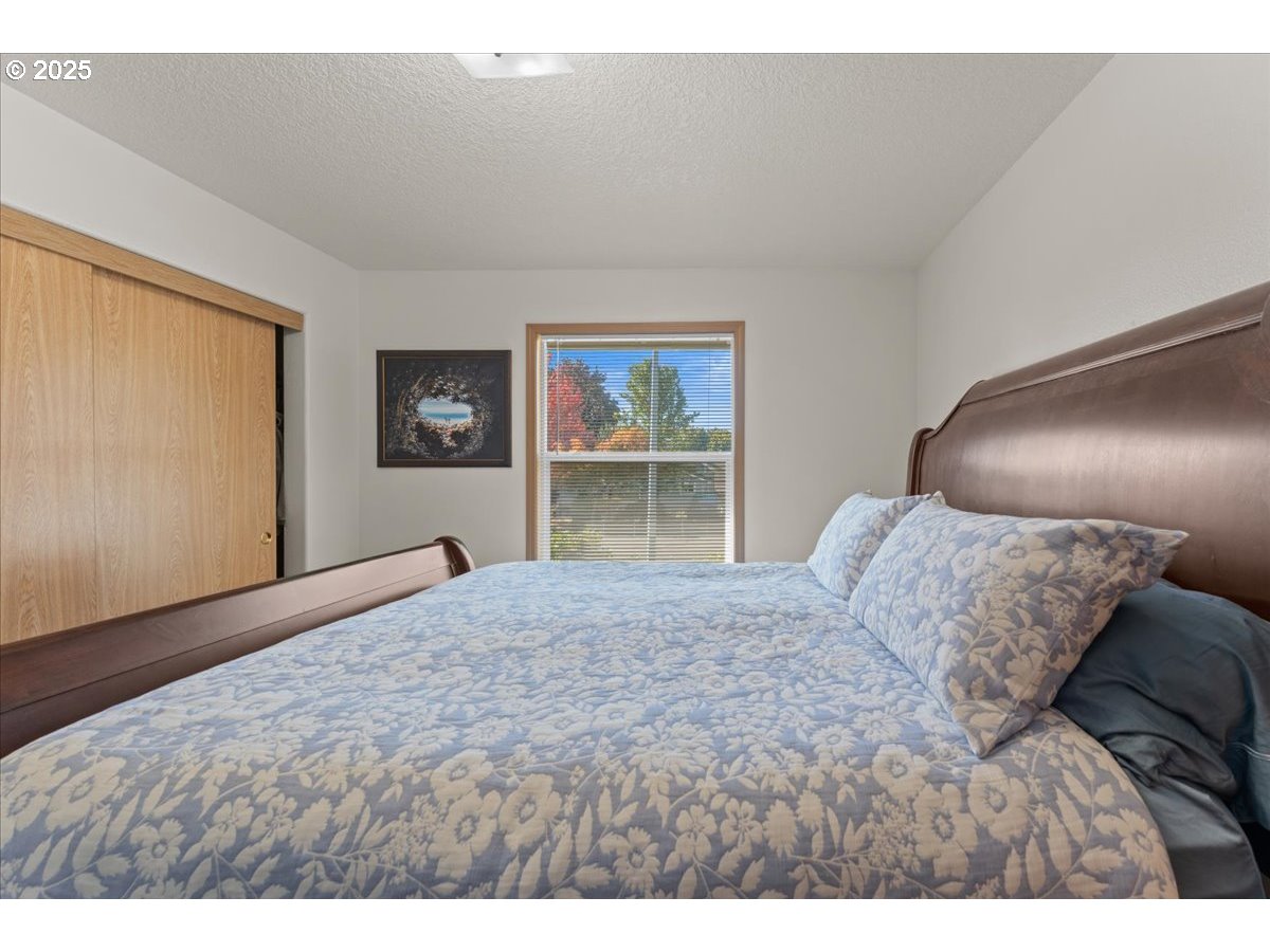 1532 Southeast Barn Owl Way Gresham, OR 97080 - Photo 13 of 33