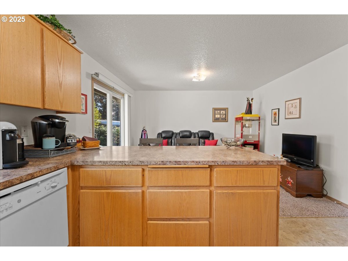 1532 Southeast Barn Owl Way Gresham, OR 97080 - Photo 25 of 33