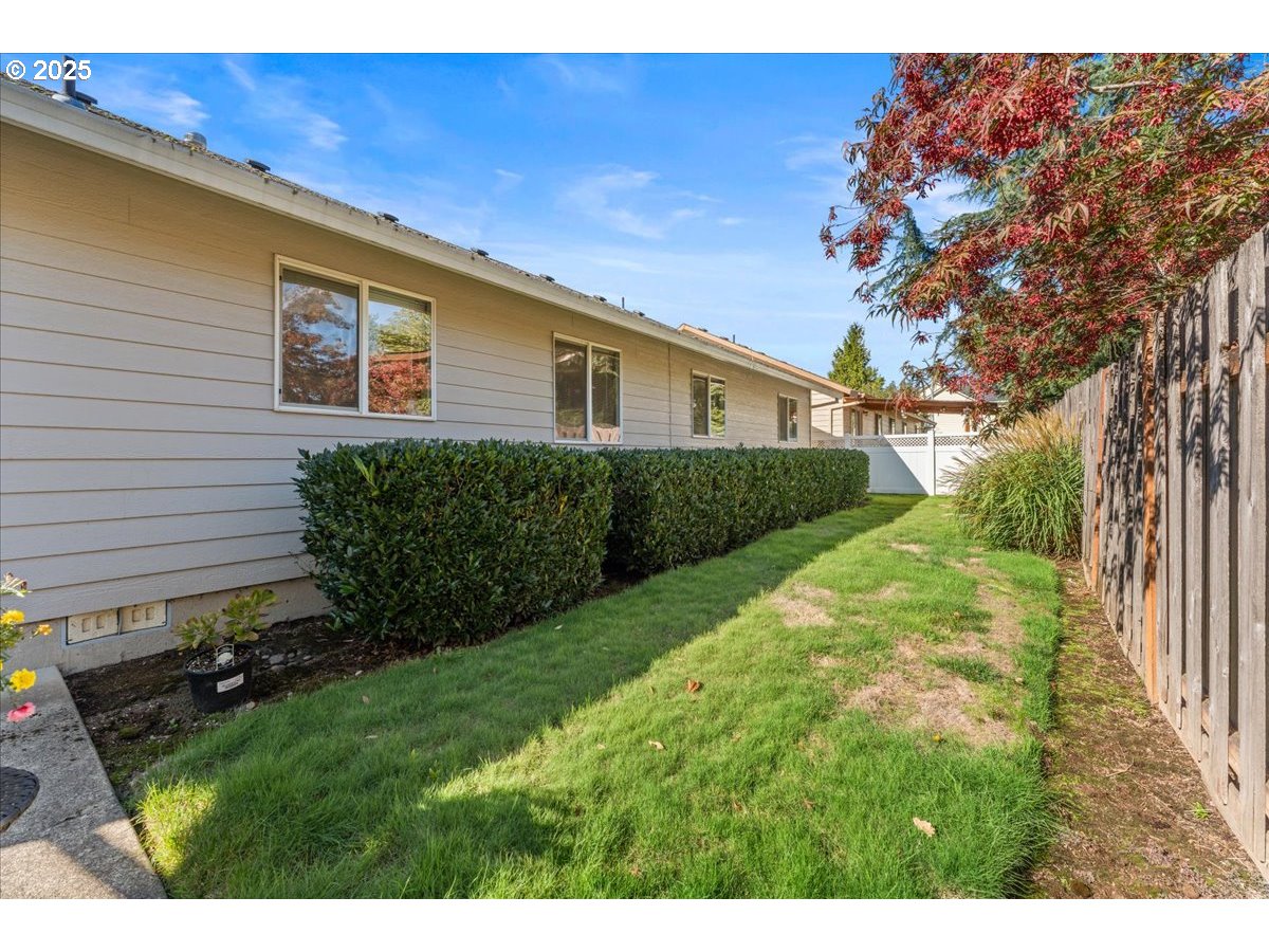 1532 Southeast Barn Owl Way Gresham, OR 97080 - Photo 32 of 33