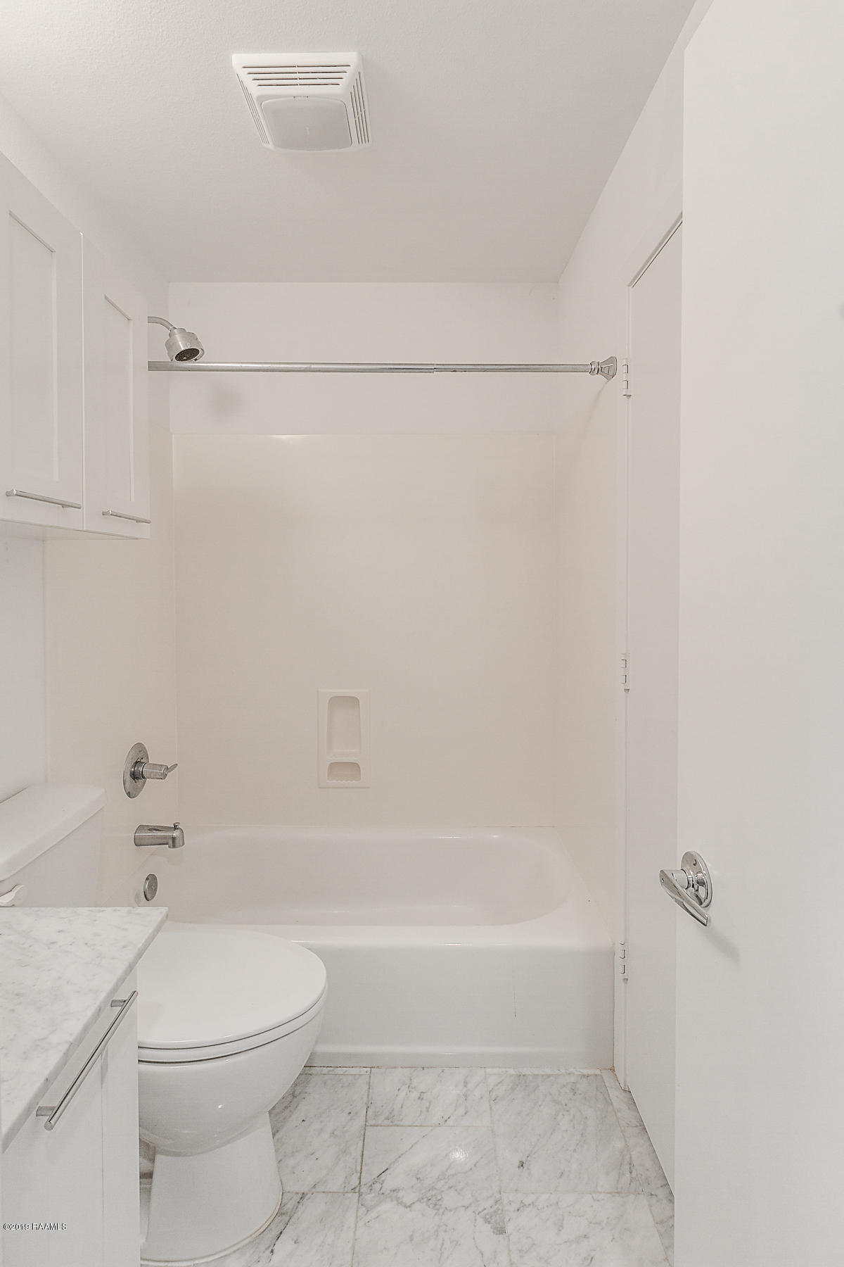 1201 South College Road, Unit 1 Lafayette, LA 70503 - Photo 6 of 36 1201 S. College - Loft #1-9650