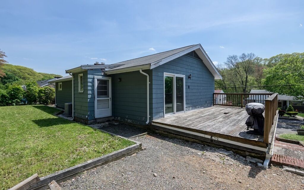 379 Cedar Brook Road Lynn, MA 01904 - Photo 4 of 24 Gallery Image 4